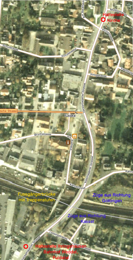 Bahnhof Fuldatal / Ihringshausen mit Fussgängerbrücke und Bushaltestellen Bahnhof Fuldatal / Ihringshausen mit Fussgängerbrücke und Bushaltestellen